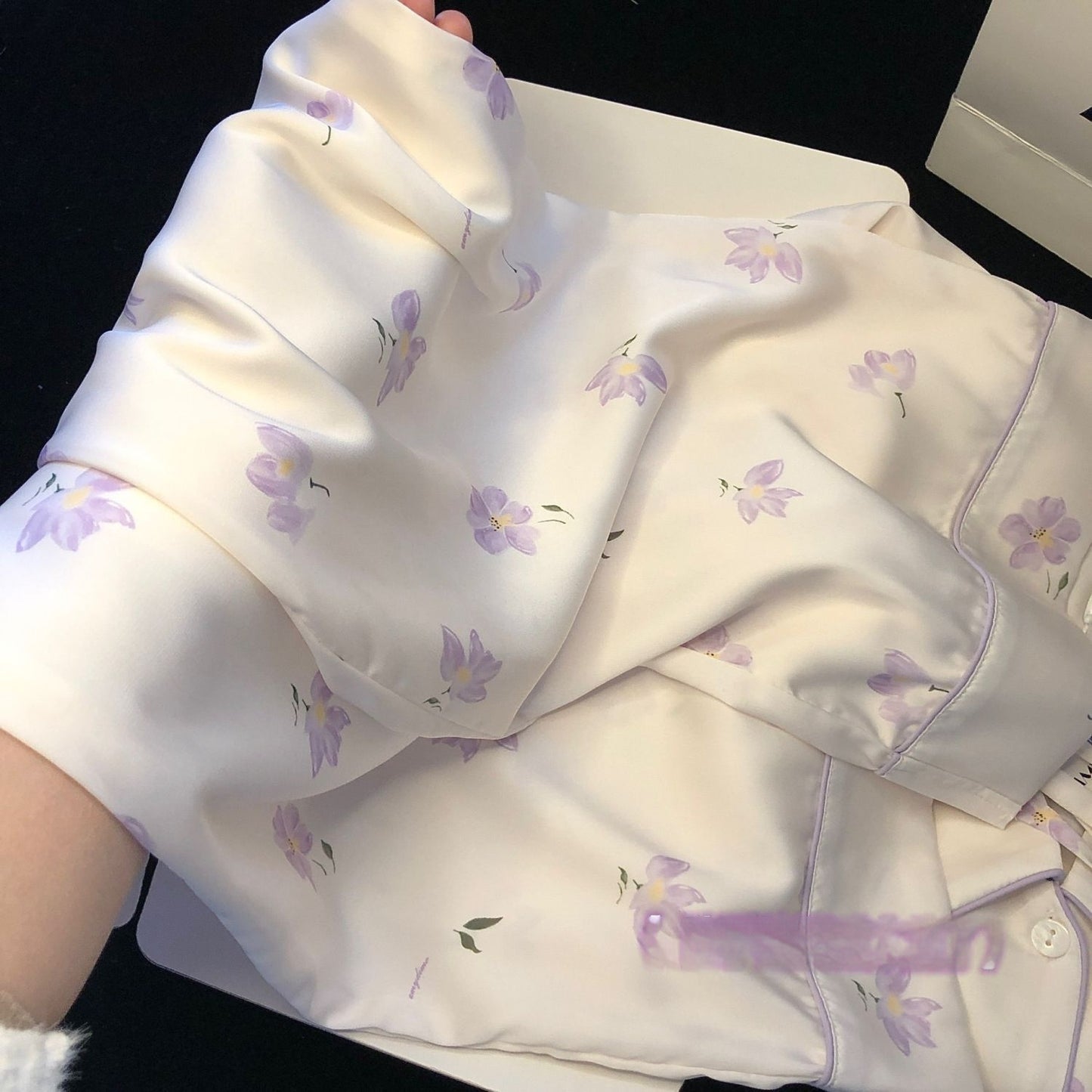 Femenza™ Magnolia Ice Silk Long Sleeve Pajamas Suit