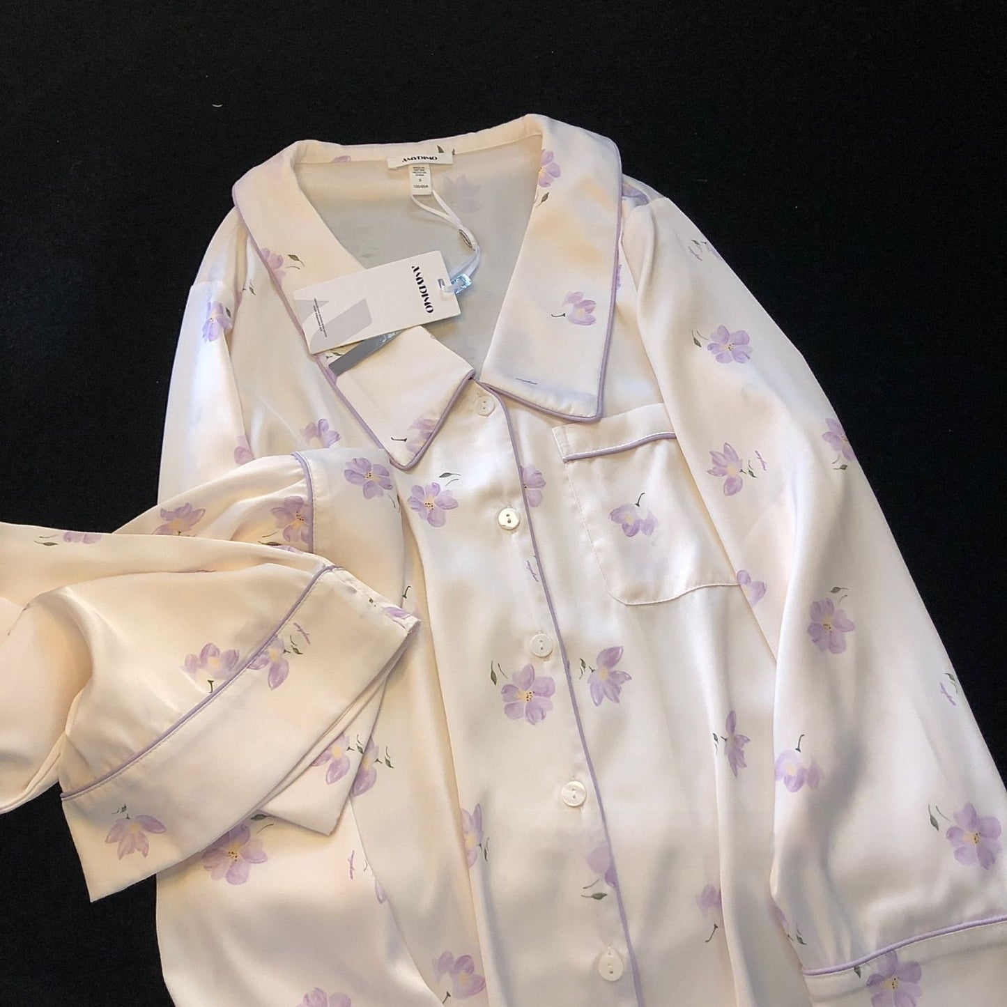 Femenza™ Magnolia Ice Silk Long Sleeve Pajamas Suit